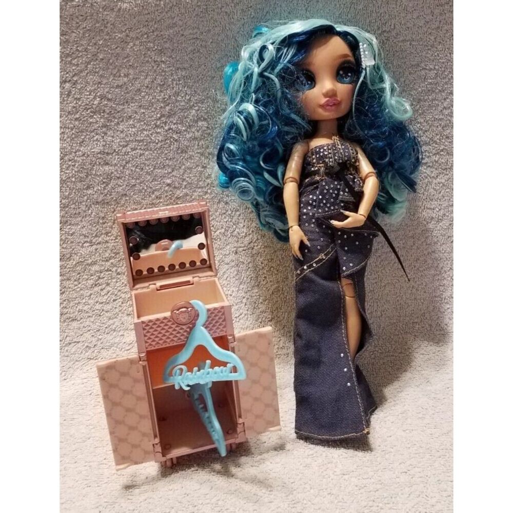 Rainbow High SKYLAR BRADSHAW‎ Blue FANTASTIC FASHION Doll With Accessories